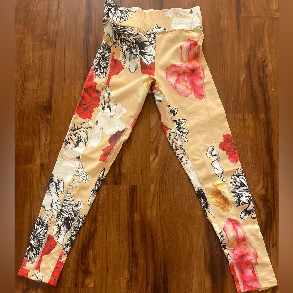CARBON38 floral leggings. Never worn!